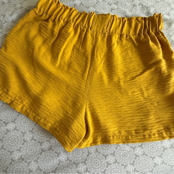 Hem & Thread Mustard Yellow High Waist Shorts Size L - Picture 4 of 9